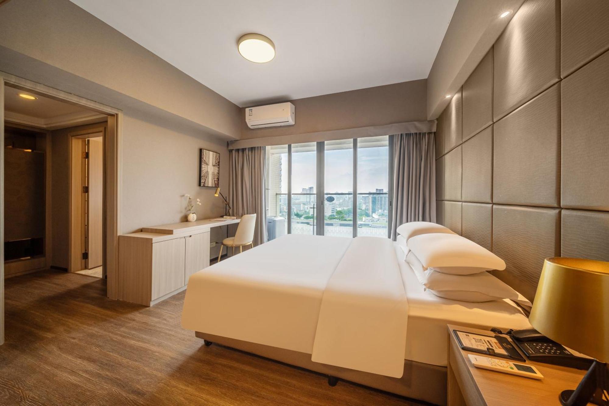 Foshan Poltton International Serviced Apartment-Canton Fair Free Shuttle Bus Exteriör bild